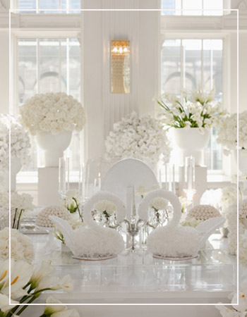 Modern Elegance white & airy timeless glass wedding setup